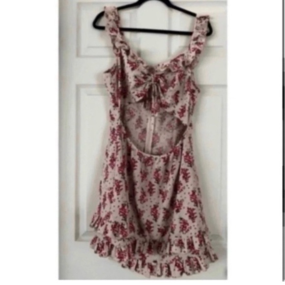 NASTY GAL Floral Cut Out Dress - Picture 6 of 7